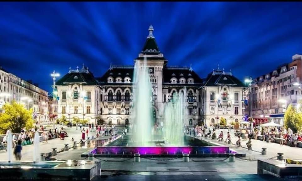 Апартаменты Sweet Homme Крайова Экстерьер фото